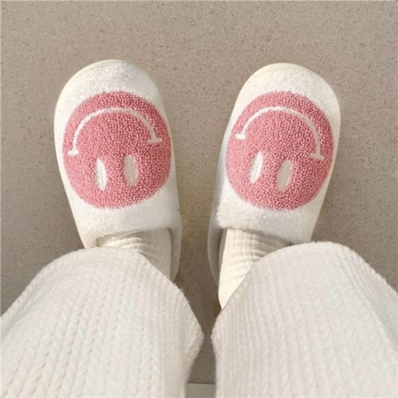 NEW Smile Face Slippers for Women – Retro Happy Face Plush Slippers, Soft & - Picture 6 of 8